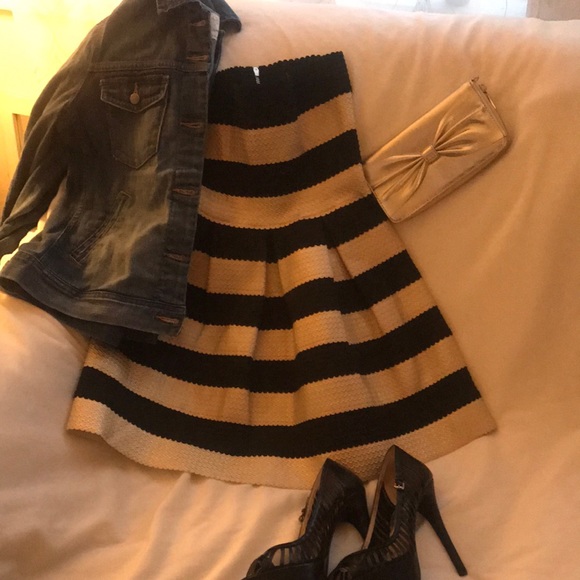 Flirty, fun, mini dress. Like new! - Picture 11 of 11